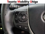 ステアリングスイッチ搭載!手を離さずに手元のスイッチでさまざまな操作が可能。運転中、視線をそらさなくても操作ができて安全です!