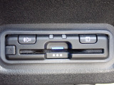 ■【ETC車載器】が装備されています。セットアップをしてお渡しとなり、ETCカードを差し込むだけで高速道路の利用が可能です。