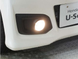 ◆フォグライト◆ 霧などの悪天候時、自車の位置を示すとともに前方や路肩が見えずらい時、近い位置をワイドに照らしてくれます