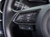 【ステアリングスイッチ】運転中、前方から目線をそらすことなく、オーディオ等の操作が可能な便利機能。安心&快適ドライブにはマストな装備。
