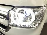 【オートライト(AUTO)】外の明るさをシステムが感知して、自動でヘッドライトが点灯します!ヘッドライトをつけ忘れを防ぐ便利機能です