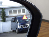 「後側方車両検知警報」付き。斜め後ろから近づく車両を検知したら、ミラーにマークが光り知らせてくれます☆