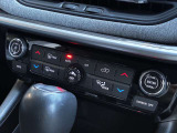 内装クリーニングも施しております。内装の綺麗なお車は気持ちが良くオススメさせていただく1つのポイントになっております。