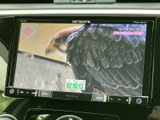 テレビ映像を画面に表示できる装備を備えています。停車中に番組を視聴したい場面で活用でき、待ち時間などにも便利です。画面表示で映像を確認しやすい点も魅力です。