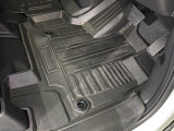 ★フロアマットも付いています!クリーニング済♪社外ゴムマット