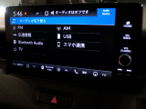 CD、DVD、Bluetooth、AM、FM、AUX、スマートフォン接続ができます。
