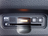 ■【ETC車載器】が装備されています。セットアップをしてお渡しとなり、ETCカードを差し込むだけで高速道路の利用が可能です。