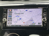 日産純正メモリーナビ付きで、遠くのお出かけの心強い味方です♪Bluetooth,CD,DVD装備で色々な音楽ソースが楽しめ直感的に操作できるタッチパネル♪