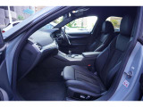 疲れにくいと評判のBMWのシートは一度座るとその良さがわかります☆お問合せ(0078-6002-613077)迄お待ちしております。大阪府吹田市芳野町5-55 毎水曜、第二・第三火曜日定休 営業時間10:00〜18:00