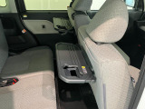 品質へのこだわり!フロアマットやシートなど車内をキレイに清掃し、ニオイや汚れなどを徹底的にクリーニングしてもらっております。室内はピカピカです☆