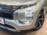 【シーケンシャルターンランプ付きLEDヘッドライト】人気の『流れるウィンカー』付きのLEDヘッドライトを装備♪高級感はもちろん、点灯時は存在感たっぷりで他車からも認識されやすく安心です。