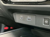 USBポートが2系統ついています。