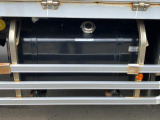 燃料タンクは300Lです。