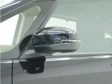 ◆ドアミラーウインカー◆ドアミラーにウインカーを装備しています。対向車に自身の進行方向を合図し安全に運転できます。