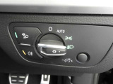 ドイツ車には特徴があり、メーターのメモリに一部色がついています。これはドイツでは推奨速度という考えがあるためです。安全で快適に走る際に適している速度を指しています