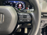 【右ハンドルスイッチ】高速道路走行時便利なクルーズコントロール機能です。アクセル操作なしでも車が設定スピードで走行をします