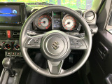 【純正革巻きステアリング】上質な革を使用することで、手にしっかり馴染みとても運転しやすいハンドルです♪