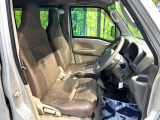 運転席シート廻りは使用感も少なく、良好な状態となっています。丁寧に使われていたことがよくわかりますね。