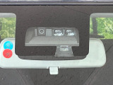 【スズキ セーフティサポート】走行中に前方の車両等を認識し、衝突しそうな時は警報とブレーキで衝突回避と被害軽減をアシスト。より安全にドライブをお楽しみいただけます。