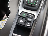 弊社でお車をご購入頂いたお客様は、一部車種を除いて【オイル交換永久無料】となっております。※詳細はスタッフまでお問合せ下さい。