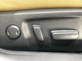 【パワーシート】スイッチ一つで簡単にシートの微調整が可能!電動だから力もいりません!快適なシートポジションにセットして、快適なドライブをお楽しみください。