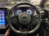 【純正革巻きステアリング】上質な革を使用することで、手にしっかり馴染みとても運転しやすいハンドルです♪