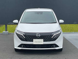 【LEDヘッドランプ】鮮やかな白色光で、クリアな視界を確保するLEDヘッドランプを装備しています。