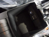 スマホなどの充電もここから可能です