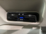 いまや快適なカーライフに欠かせないETCが付いています。