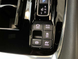 電動パーキングブレーキ&ブレーキホールド☆HOLDスイッチを押しシステムONの状態にしておくことで渋滞や信号待ちなどでブレーキを踏んで停止した時保持してくれる。