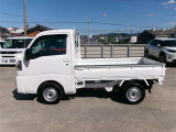 トヨタ認定中古車になります。まるごとクリーニングで見えない部分もまるごと洗浄しております。