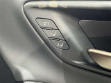 シートメモリー機能装備付きです。シートの位置をそれぞれ記憶しておく事ができるので、ご家族や、複数の方で車を乗られるオーナー様には、便利な機能です。