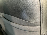 ☆アウトレット車☆運転席シートの後部に色あせがございます。お買い求めやすい価格で展示する為に現状での販売です。必要に応じて修理・交換のご希望がございましたら申し受けいたします。