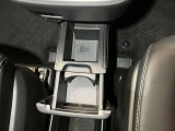 こんなところにもドリンクホルダーが!気遣いがきいてます!