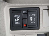 ◆両側電動スライドドア◆狭い駐車場でも乗り降りが楽々♪お子様が隣の車にドアを当ててしまう心配もございません!小さなお子様連れの方もこれで安心。
