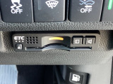 ETC車載器付。ETCが使用可能な道路通行料はキャッシュレスでスマートに走行できます。再セットアップして納車致します。
