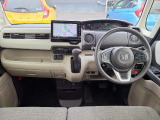 ■ 運転席まわりの装備 &rArr;