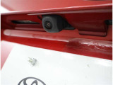 バックカメラが付いているので後方確認が非常にしやすいです。今や運転初心者も熟練者も必須装備!ついていて損はないですね♪
