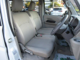 こちらの車両は店頭での現車確認、弊社にご入庫頂ける方限定の販売とさせて頂きます。遠方のお客様には大変申し訳ございませんがご了承をお願い致します。
