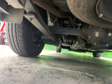 お車を安心してお乗りいただく為には、足回りの定期点検が欠かせません。サービスサポート(有償保証)では無料点検もご提供しており、安心のカーライフをお過ごしいただけるサポート体制が整っています。
