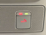 【SOSコール】急病時や危険を感じた時にはSOSコールスイッチを押すと専門オペレーターに接続!万が一エアバック展開事故の時は自動通報します!