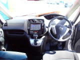 周りが見やすく運転しやすいお車です♪