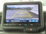 【バックカメラ装備済み】駐車の際の心強い味方!ガイドを見て確認しながら駐車できるので安全です。