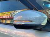オシャレさと視認性を兼ね備えたLEDミラーウインカー♪