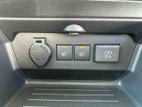 運転席・助手席にシートヒーター付き。寒い日のドライブも快適です!