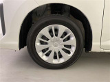 タイヤサイズは 165/65 R14 です。