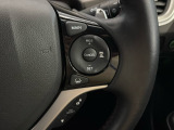 【ACC〈アダプティブ・クルーズ・コントロール〉】アクセルペダルを踏まずに設定した車速を保つクルーズコントロールに、前走車を検知する機能を追加。車速と車間を適切に制御することを支援します。