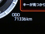 【エンジンルーム】・・・内外装だけでなくこちらもクリーニング済み。 納車までにもう1度しっかり点検いたしますので、安心してお乗りいただけると思います。