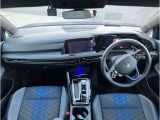 この度は数ある中から弊社認定中古車をご覧いただき誠にありがとうございます。スペースの都合上、店舗で展示していない場合がございますの事前にお問い合わせくださいませ。