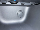 スマートフォンやお手持ちの機器のバッテリー残量が少なくなっても、運転中に充電ができるので安心ですね!